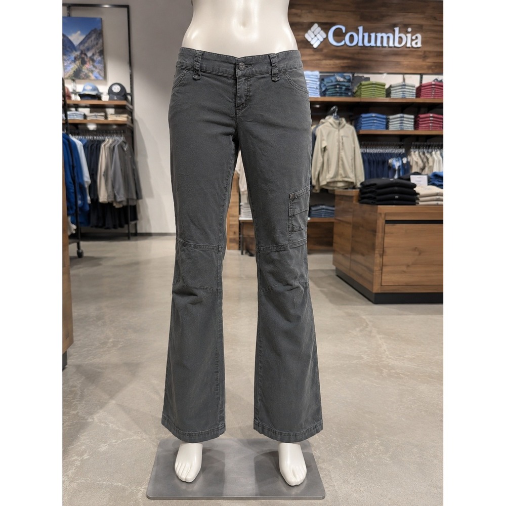 Columbia Women's Size 10 Charcoal Cargo Flare Pants Y2K Utility Gorpcore